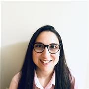 Graduada en Derecho con aptitudes musicales se ofrece para impartir clases de Guitarra, Timple o caja